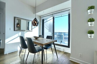 1055 Rue de la Montagne, Unit SI ID1261777P in Montréal, QC - Building Photo - Building Photo