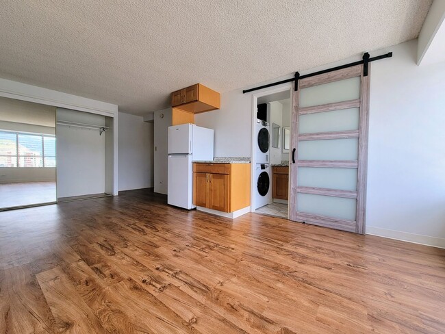 property at 2525 Date St