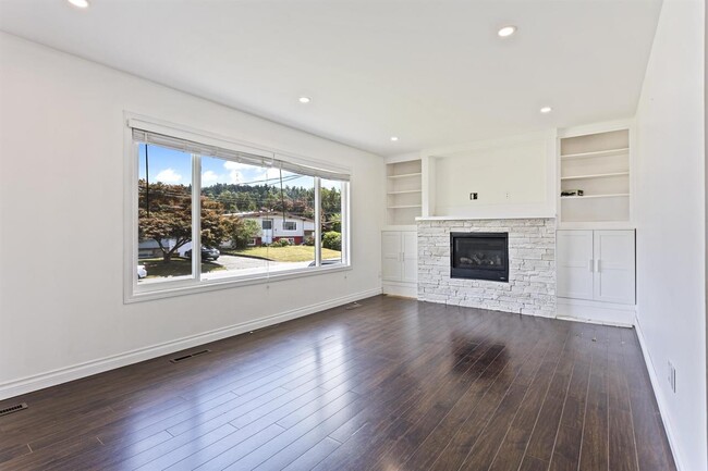 property at 10245 Wedgewood Dr
