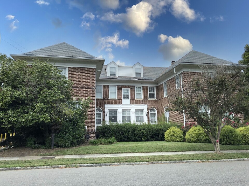 The Lydia Roper Home in Norfolk, VA - Building Photo