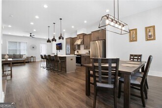 2443 Sycamore Rd NW in Atlanta, GA - Building Photo - Building Photo