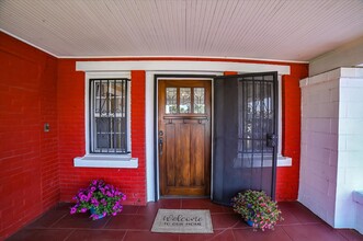 4667 Pickford St in Los Angeles, CA - Building Photo - Building Photo
