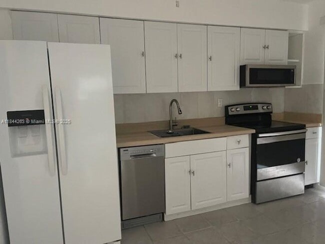 property at 18801 Atlantic Blvd