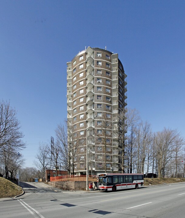 Woodland Acres North in Toronto, ON - Building Photo