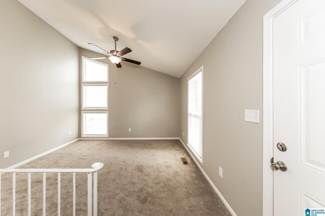 1626 Mardis Dr in Birmingham, AL - Foto de edificio - Building Photo