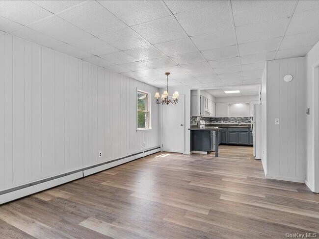 28 Van Buren St in Warwick, NY - Building Photo - Building Photo