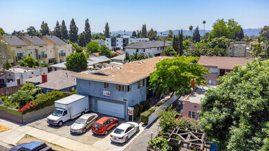 14248 Gilmore St in Van Nuys, CA - Building Photo - Building Photo