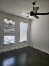 2423 Roufa Rd in Houston, TX - Building Photo - Building Photo
