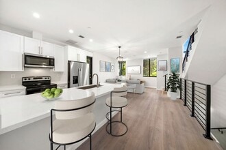 1251 SW 3rd St in Miami, FL - Building Photo - Building Photo