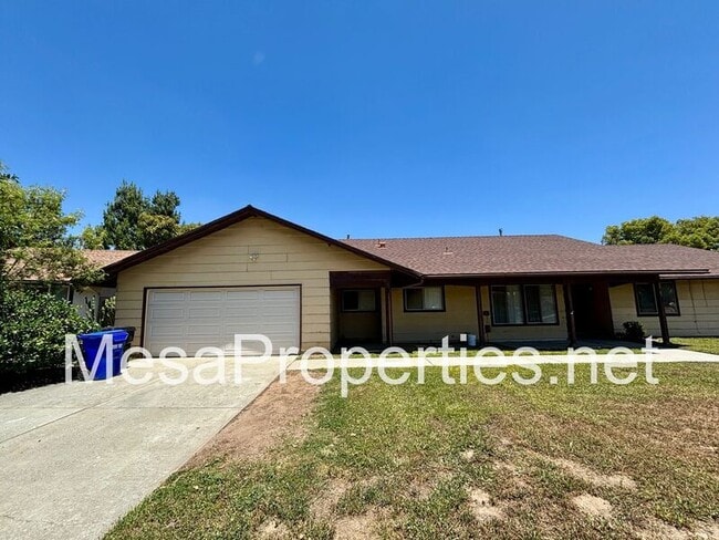 2507 N Palm Ave in Rialto, CA - Building Photo - Building Photo