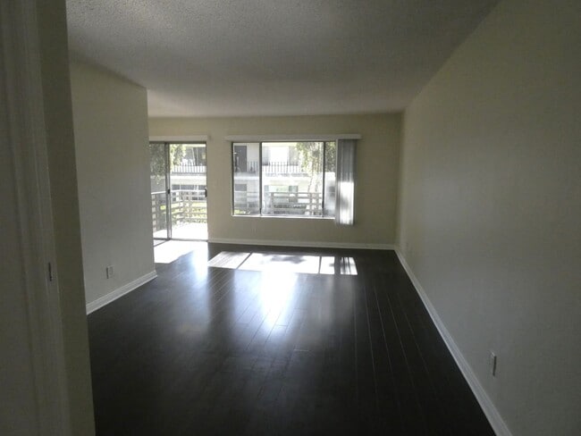1350 W Lambert Rd in La Habra, CA - Building Photo - Building Photo