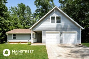 7426 Dartmouth Ct in Riverdale, GA - Building Photo