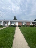 939 W McKay Rd in Shelbyville, IN - Building Photo