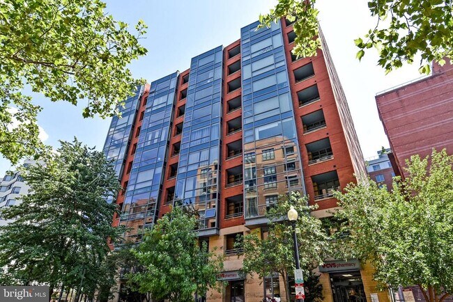 property at 1117 10th St NW