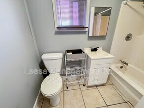 2822 Elizabeth St in Marrero, LA - Building Photo - Building Photo