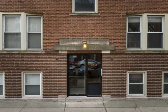 2453-2459 W Sunnyside Ave in Chicago, IL - Building Photo - Building Photo