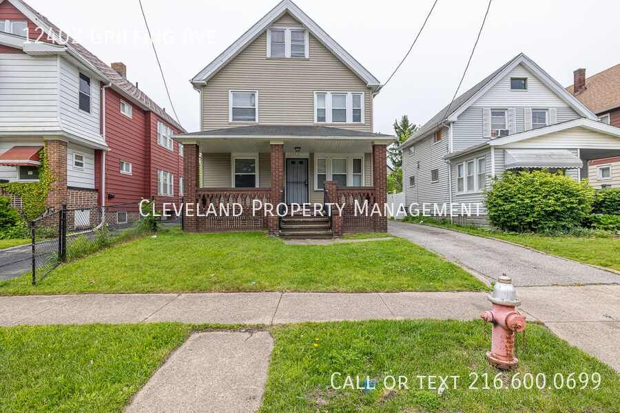 12402 Griffing Ave in Cleveland, OH - Building Photo