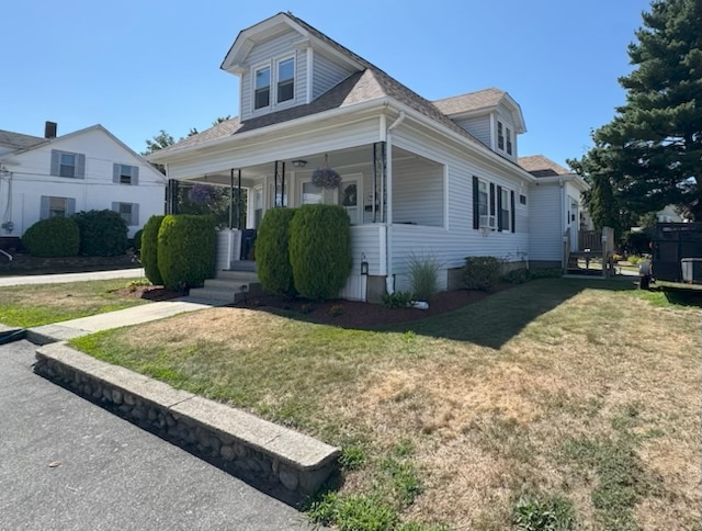 163 Burgess Ave, Unit 2nd Floor in East Providence, RI - Building Photo