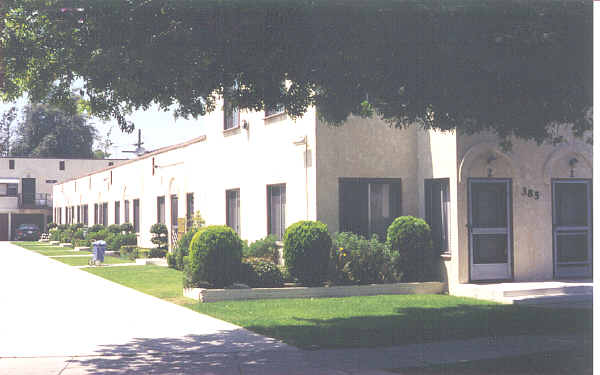 385 Termino Ave in Long Beach, CA - Building Photo - Building Photo