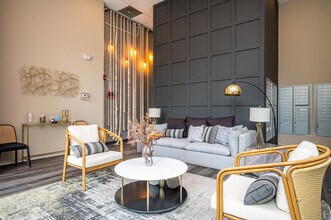 525 Parkway Dr NE in Atlanta, GA - Building Photo - Building Photo