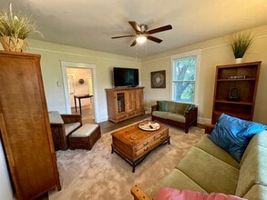 1039 Governor Harrison Pkwy in Brodnax, VA - Building Photo - Building Photo