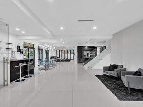 3010 Alton Rd in Miami Beach, FL - Building Photo - Building Photo