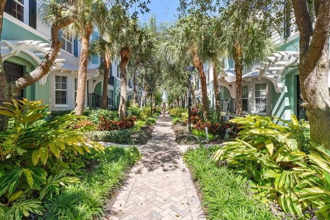 property at 329 W Mallory Cir