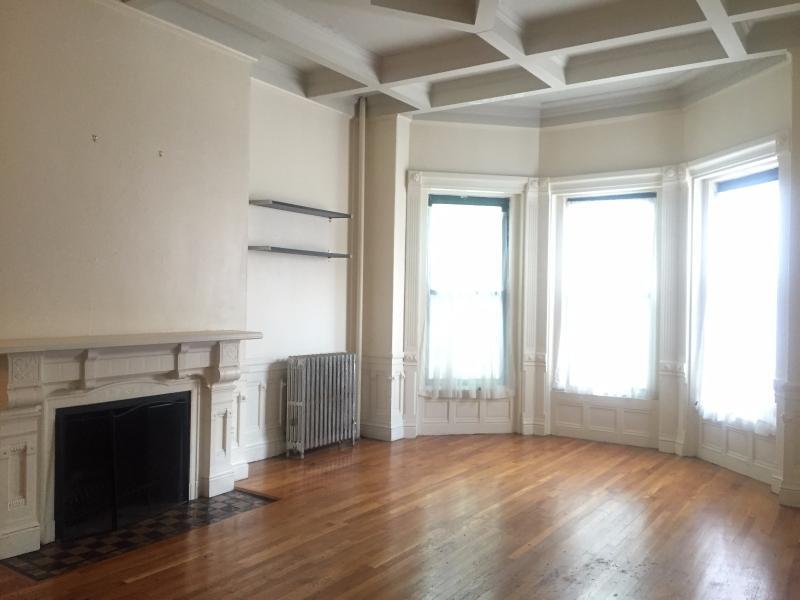 323 Commonwealth Ave Photo