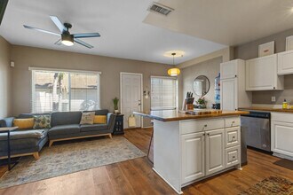 91-1059-1059 Kaimalie St in Ewa Beach, HI - Building Photo - Building Photo