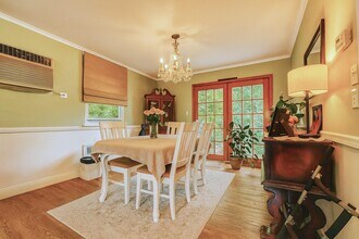 11 Atlas Ave in Malverne, NY - Building Photo - Building Photo