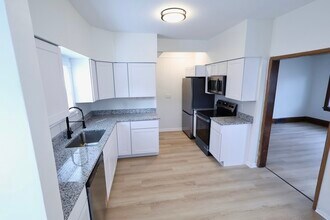 295 Noble Ave in Akron, OH - Building Photo - Building Photo