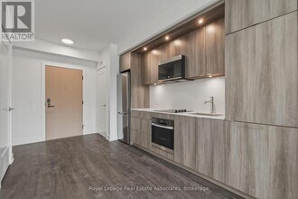 25 Cordova Ave in Toronto, ON - Building Photo - Building Photo