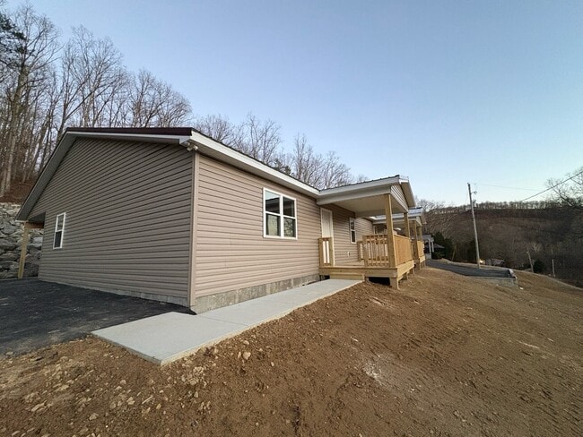 property at 276 Barker Road APT B