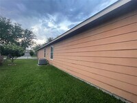 634 Sweet Flower Dr photo'