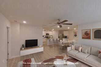 135 Swallowtail Ln in Pensacola, FL - Foto de edificio - Building Photo