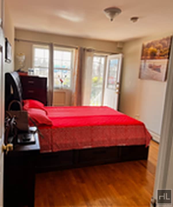 HILLSIDE AVENUE in Queens, NY - Building Photo