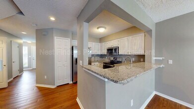 322 Sunrise Cir in Neptune Beach, FL - Building Photo - Building Photo