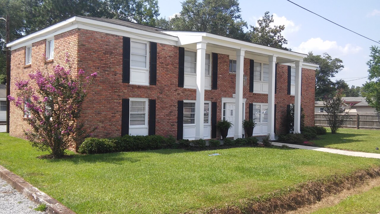 201 Teague St, Unit Apt. # 3 in Picayune, MS - Building Photo