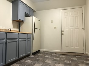 1416 S 10th St, Unit A in Ironton, OH - Foto de edificio - Building Photo
