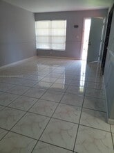12820 SW 43rd Dr in Miami, FL - Building Photo - Building Photo