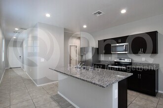 35408 W San Alvarez Ave in Maricopa, AZ - Building Photo - Building Photo