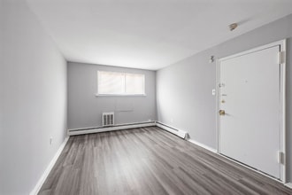 7101 N 15th St in Philadelphia, PA - Building Photo - Building Photo