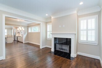 579 Elmwood Dr NE in Atlanta, GA - Building Photo - Building Photo
