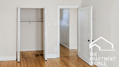 1904 W Winnemac Ave, Unit 1 in Chicago, IL - Building Photo - Building Photo