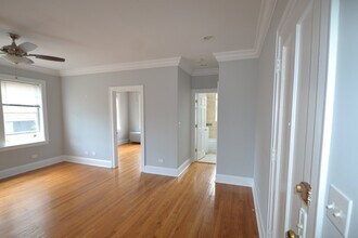 4414 N Rockwell St, Unit 3 in Chicago, IL - Building Photo - Building Photo