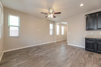 6388 Kellyville Dr in Las Vegas, NV - Building Photo - Building Photo