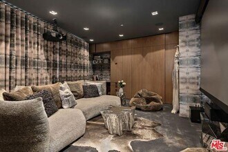 1406 1/2 N Kenter Ave in Los Angeles, CA - Building Photo - Building Photo