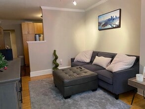267 S 21st St, Unit 1 in Philadelphia, PA - Building Photo - Building Photo