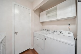 1680 Horseshoe Dr in Columbia, SC - Foto de edificio - Building Photo