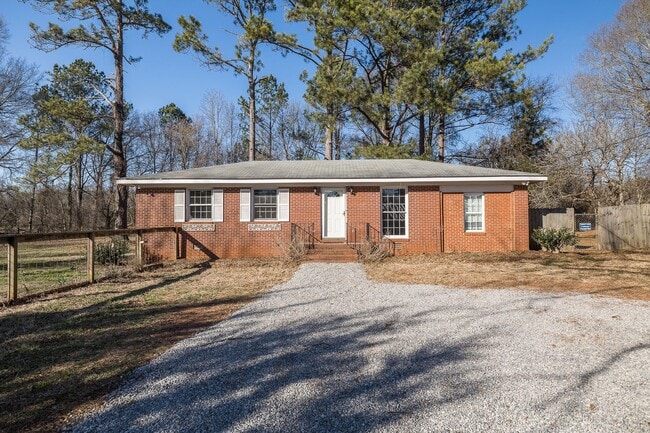 property at 6301 High Shoals Rd